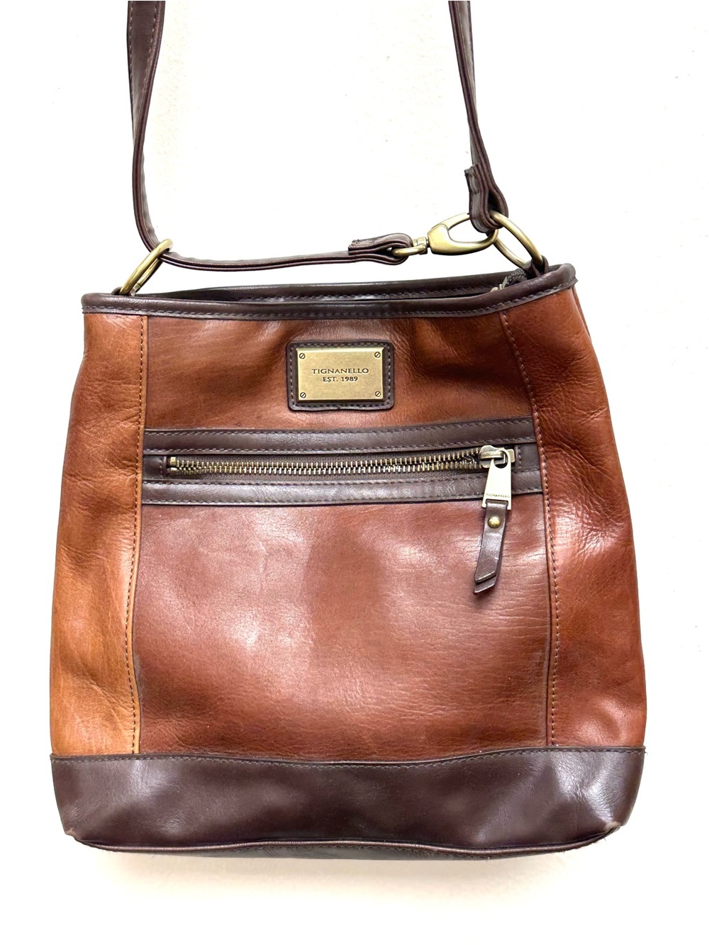 EUC Tignanello Italian Leather Crossbody Bag - Brown with back wallet pocket